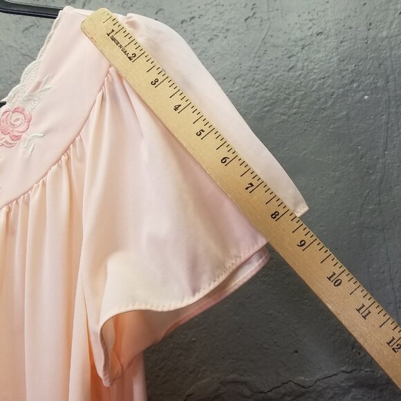 Shadowline Night Gown Sm Maxi Peach Pink Nylon Flower Embroidery Yoke Satin flaw - Picture 14 of 15